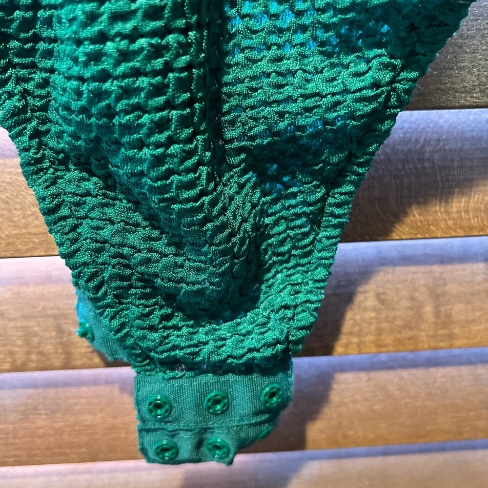Textured Green Cutout Bodysuit w/thumb holes - Picture 7 of 13